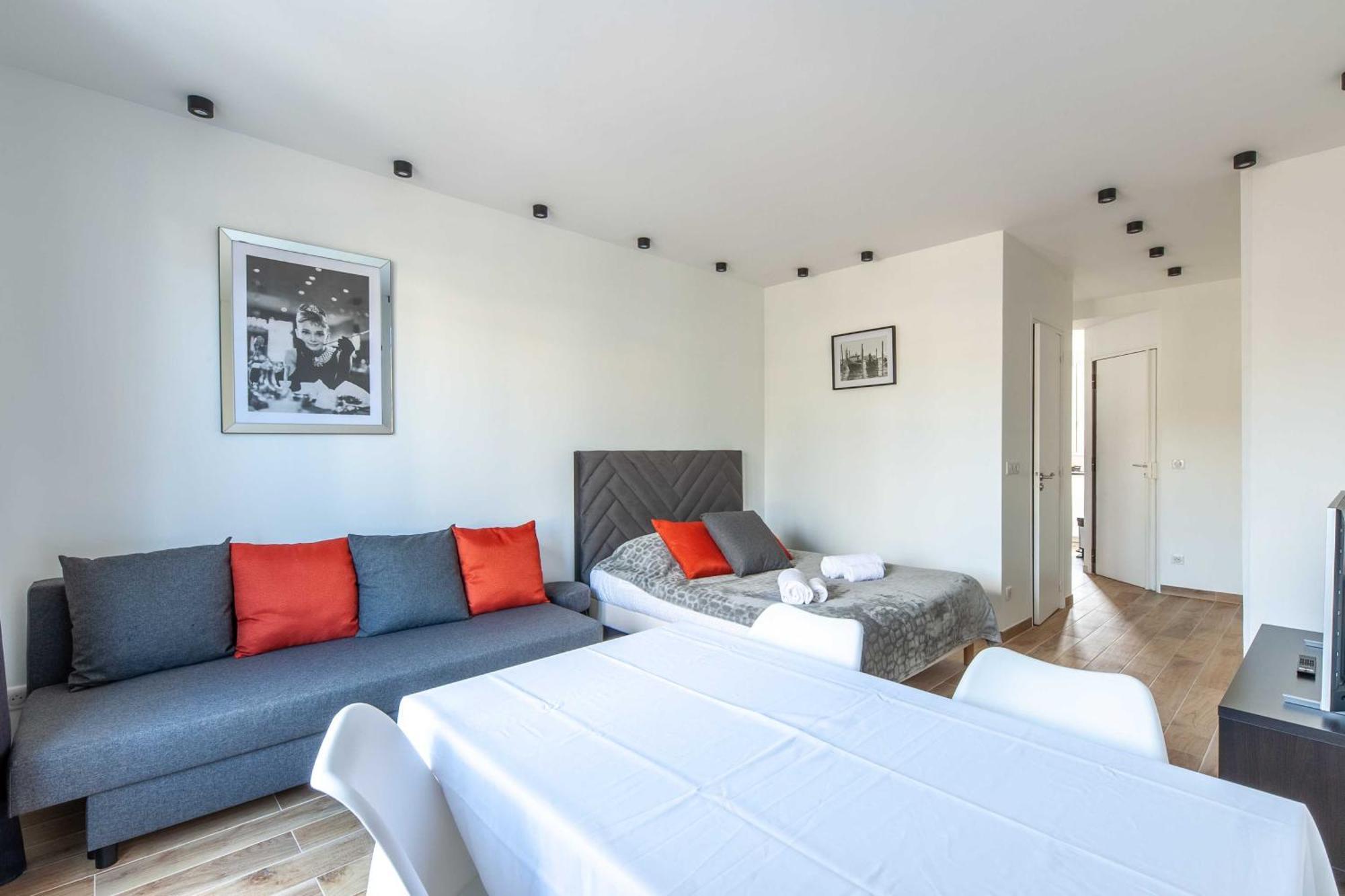 דוביל Studio Sleeps 4 With Terrace, 500M Place Morny מראה חיצוני תמונה